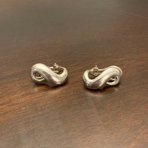 Tiffany infinity earrings